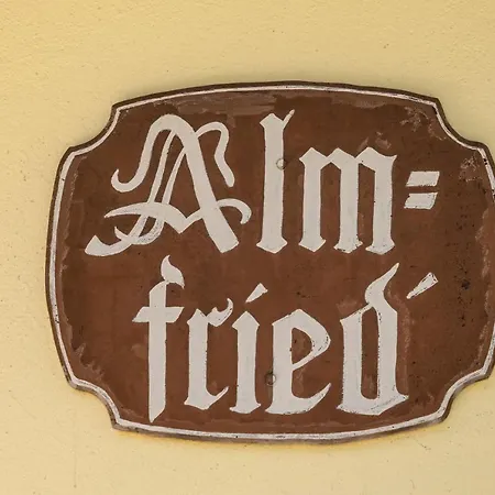 Almhuetten Sonnblick & Almfried