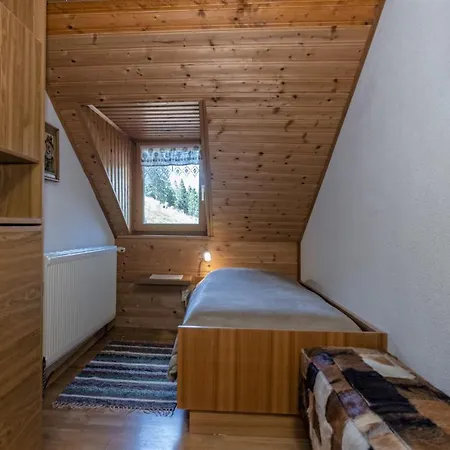 Almhuetten Sonnblick & Almfried *