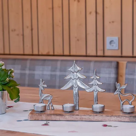 Almhuetten Sonnblick & Almfried Sonnenalpe Nassfeld