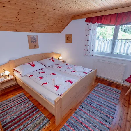 Almhuetten Sonnblick & Almfried *