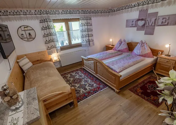 Almhuetten Sonnblick & Almfried *